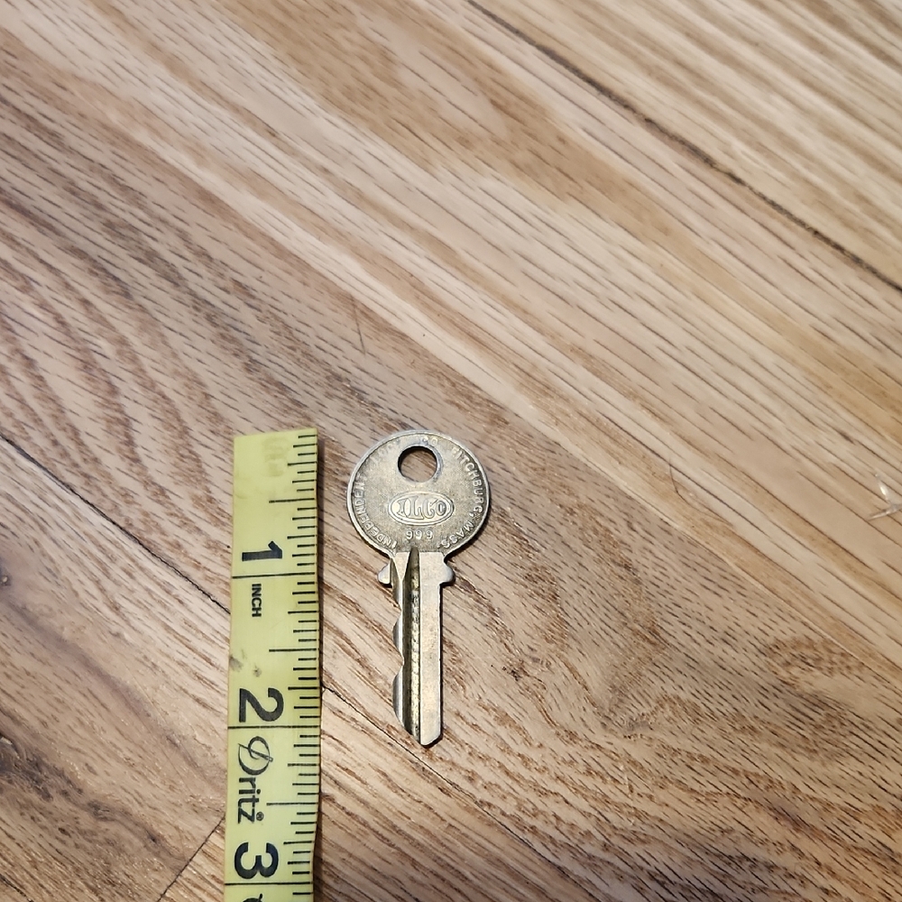 ILCO Brass Key Art Deco Look And Style 999 Massachusets Vintage Collectible